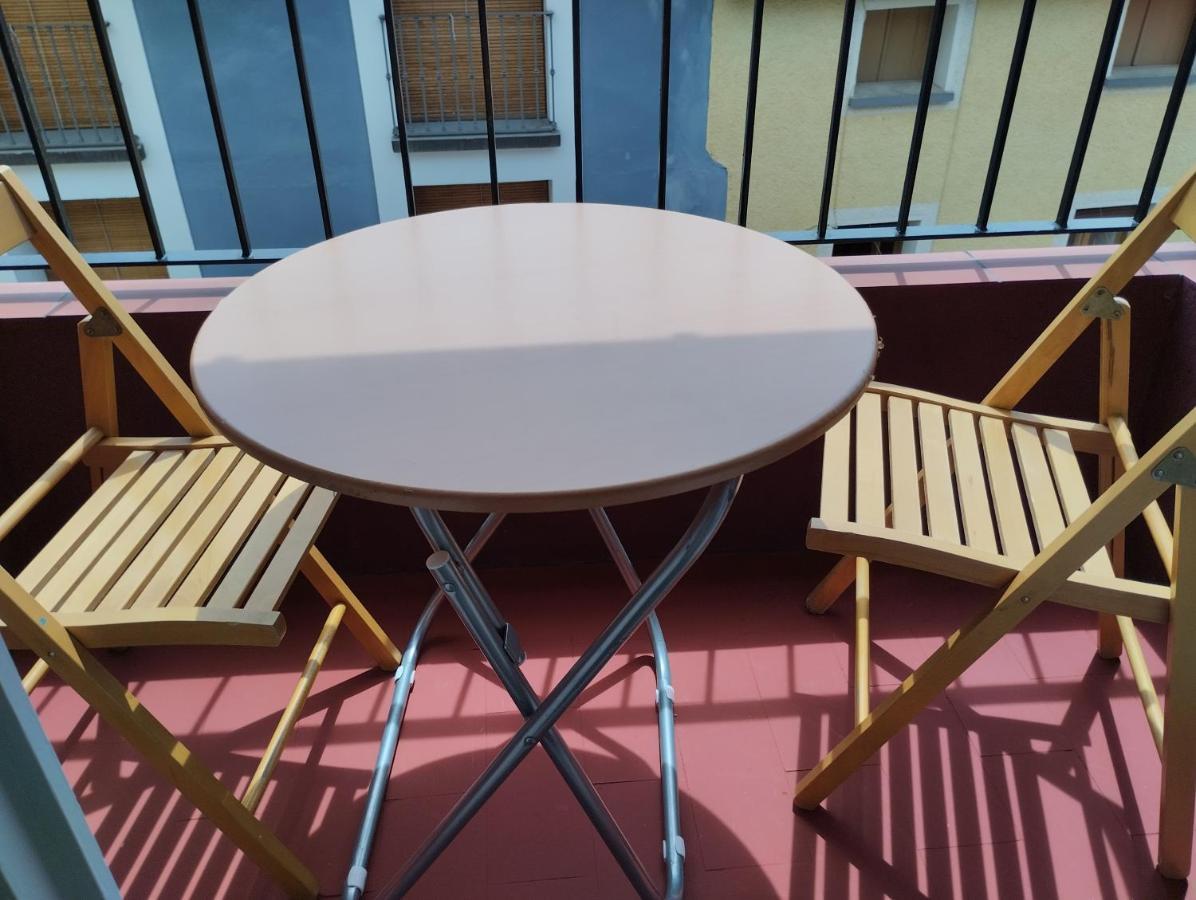 Luminoso, Centrico Y Silencioso Apartamento Jaca Ngoại thất bức ảnh