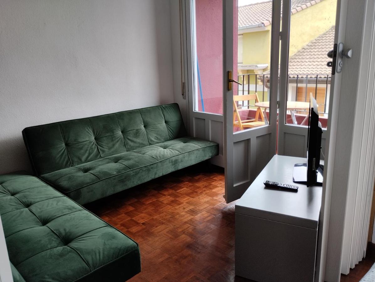 Luminoso, Centrico Y Silencioso Apartamento Jaca Ngoại thất bức ảnh